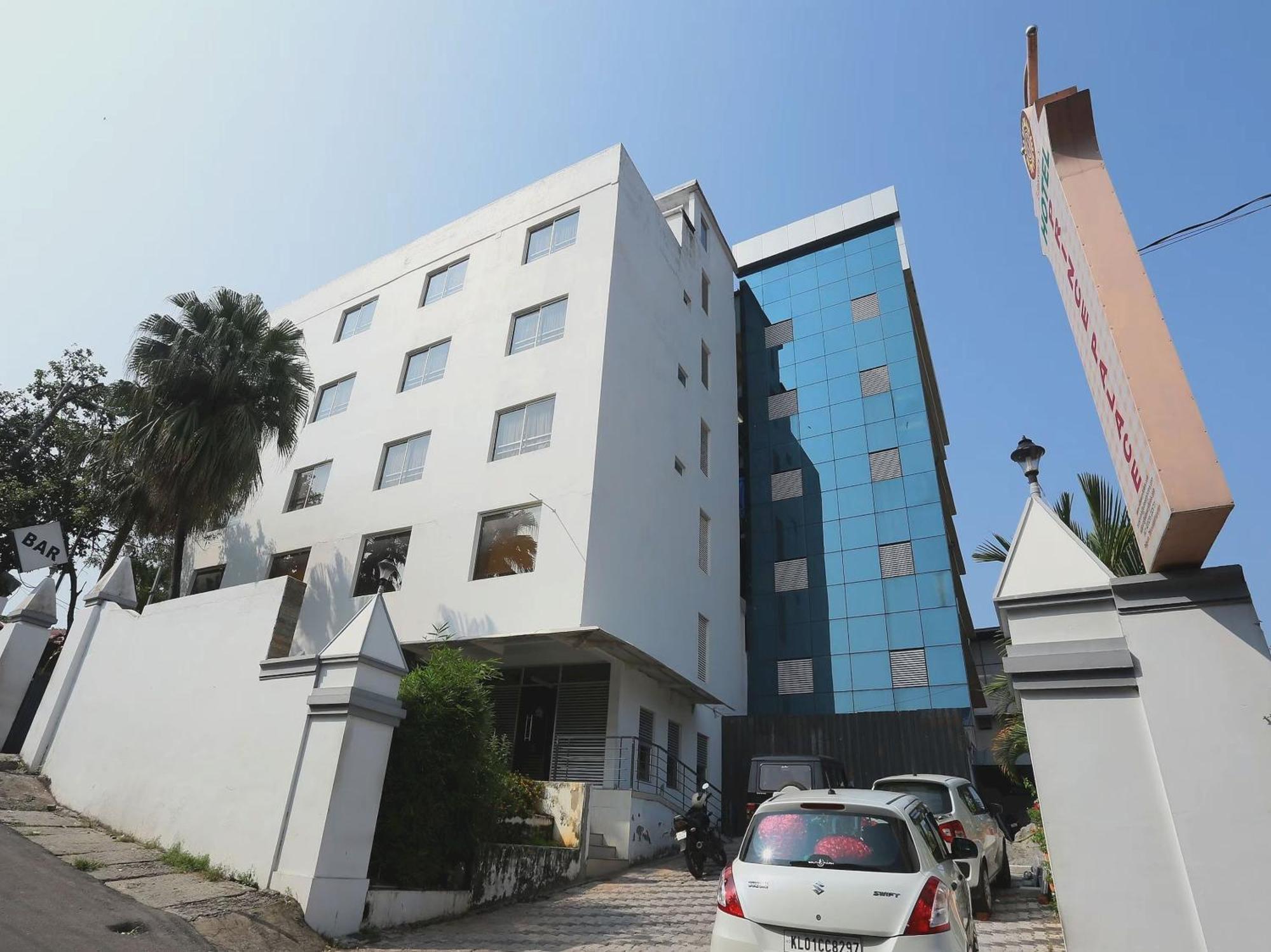 Super Townhouse Prince Palace Thiruvananthapuram Kültér fotó