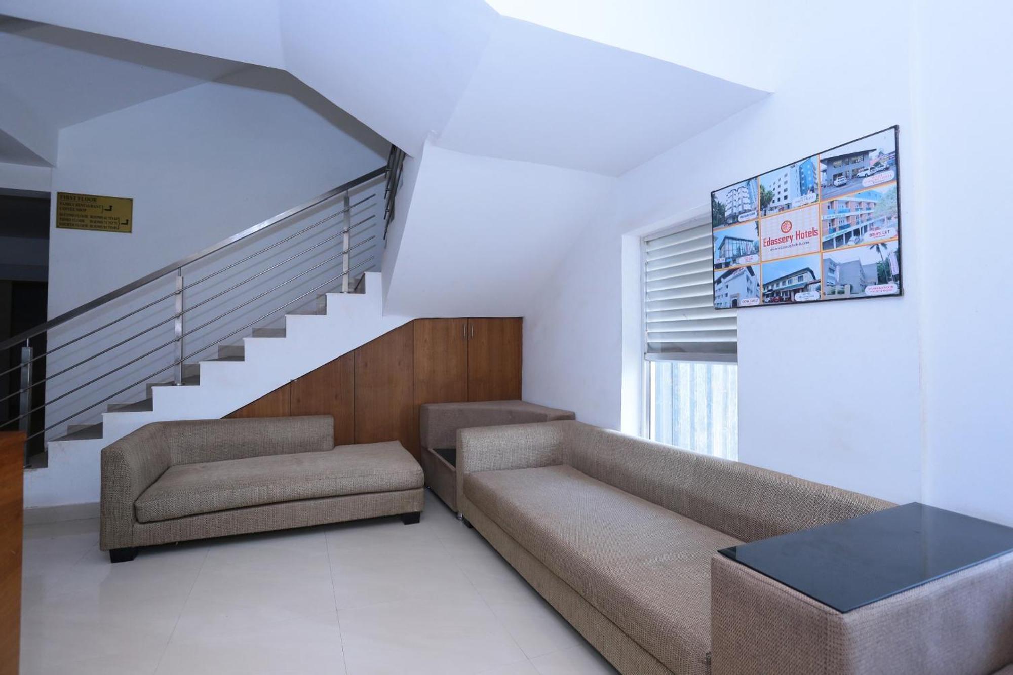 Super Townhouse Prince Palace Thiruvananthapuram Kültér fotó