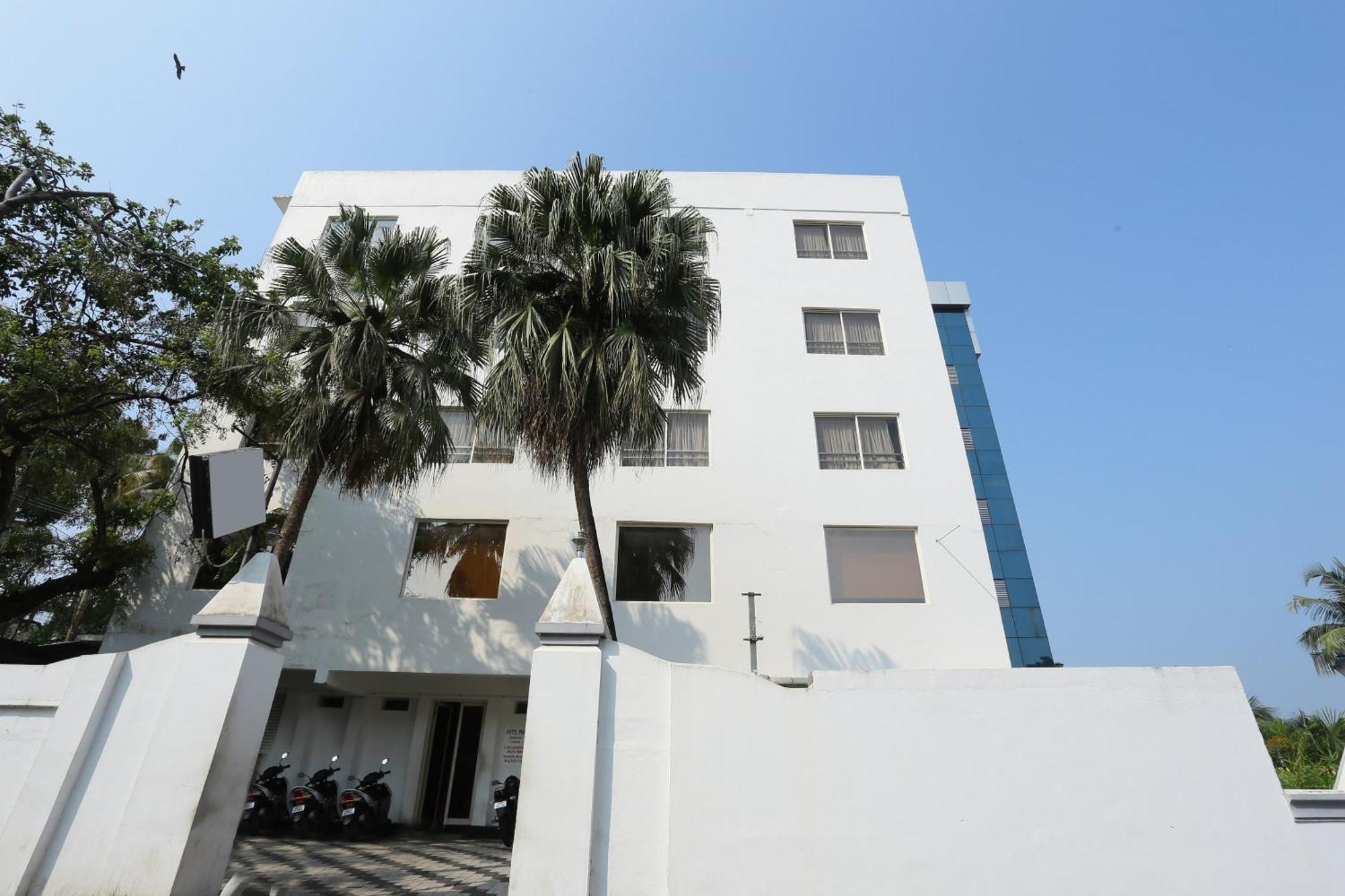 Super Townhouse Prince Palace Thiruvananthapuram Kültér fotó